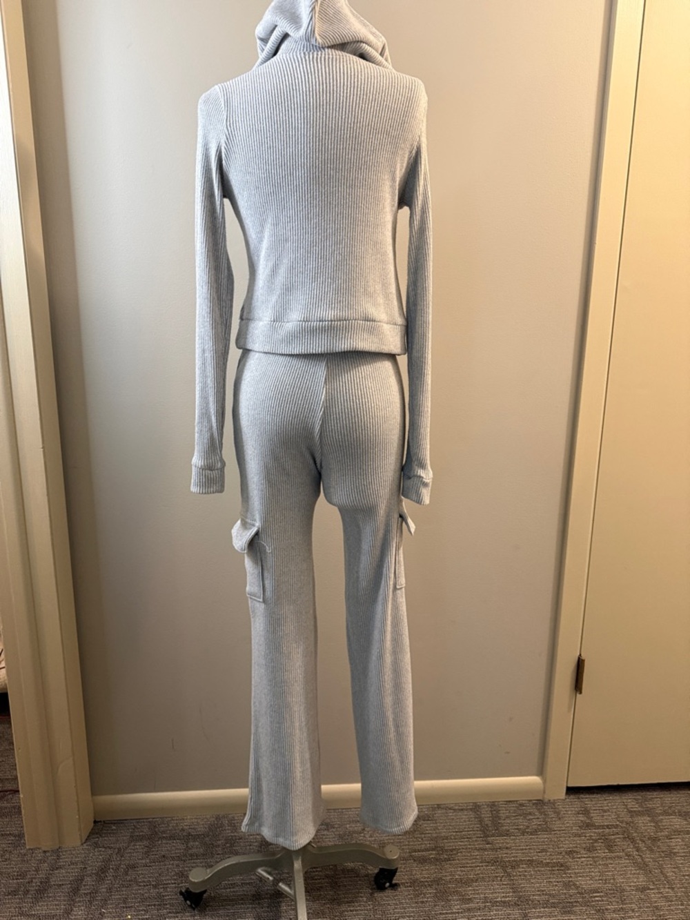 Cozy Ribbed Hooded Zip Jacket & Wide-Leg Cargo Pants Set - Light Gray - Picture 3 of 5